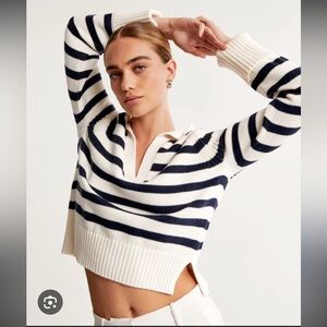 Abercrombie & Fitch Navy and White Striped Notch Sweater